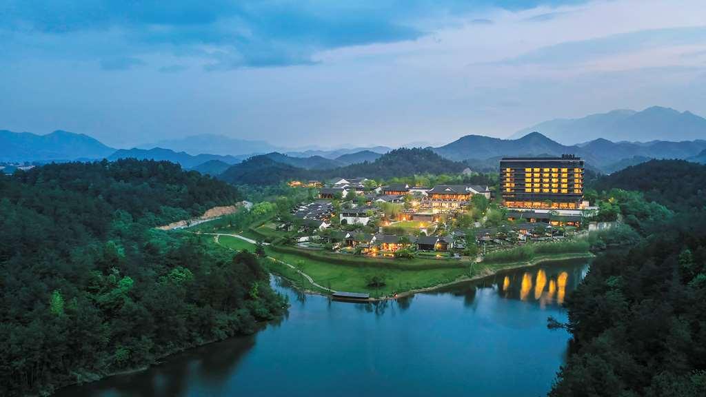 Hotel Banyan Tree Anji Huzhou Esterno foto