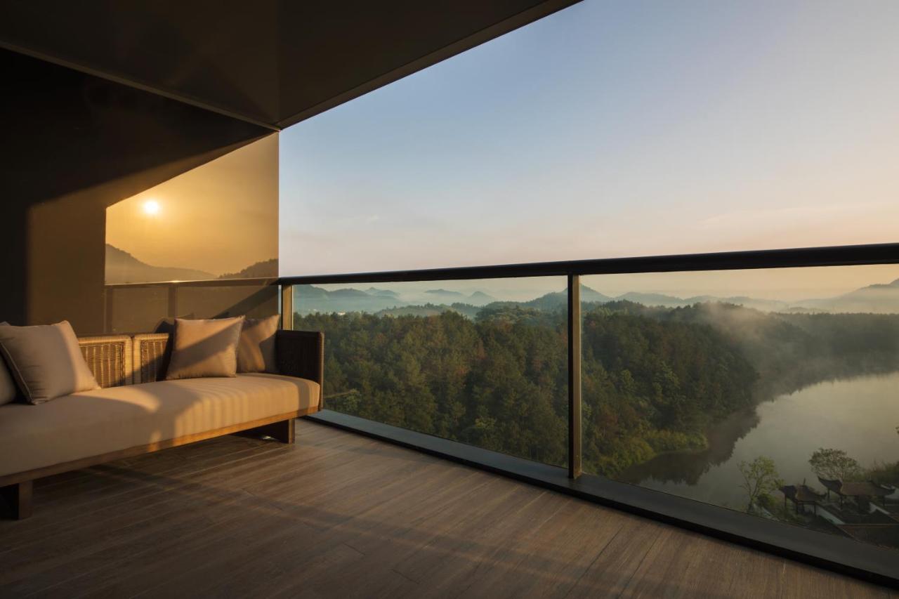Hotel Banyan Tree Anji Huzhou Esterno foto